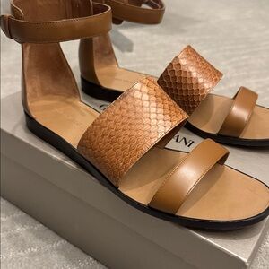 Luxe Giorgio Armani Brown/Cognac/Tan snake skin print Leather Sandals SZ 38M